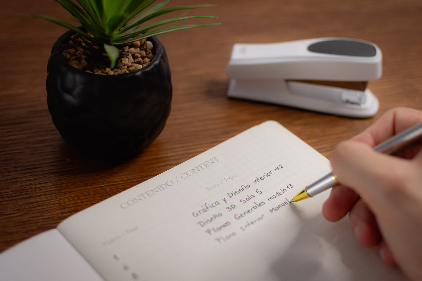 Griglie 250 – Cuaderno B5 Cuadriculado con índice y Caja Regalo
