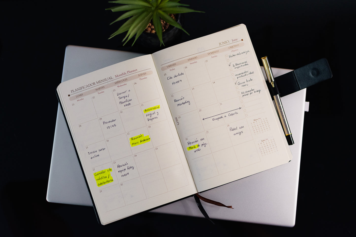 REGAL A5 — Agenda día por página | tamaño práctico (21 × 14,8 cm)