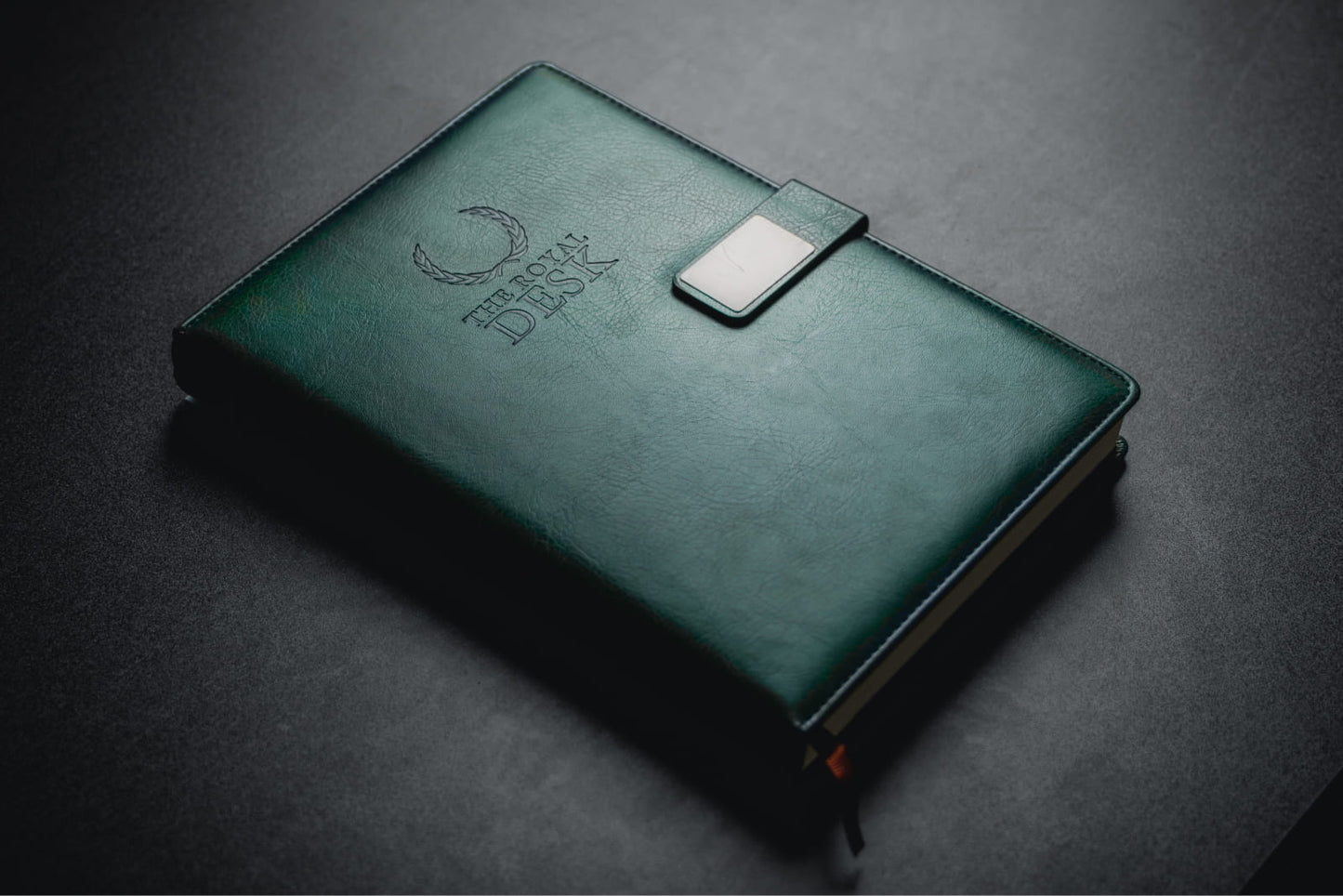 Agenda THE ROYAL DESK