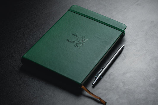 The Royal Sketchbook – Cuaderno de Dibujo A5 200 g/m² con Portaminas Metálico